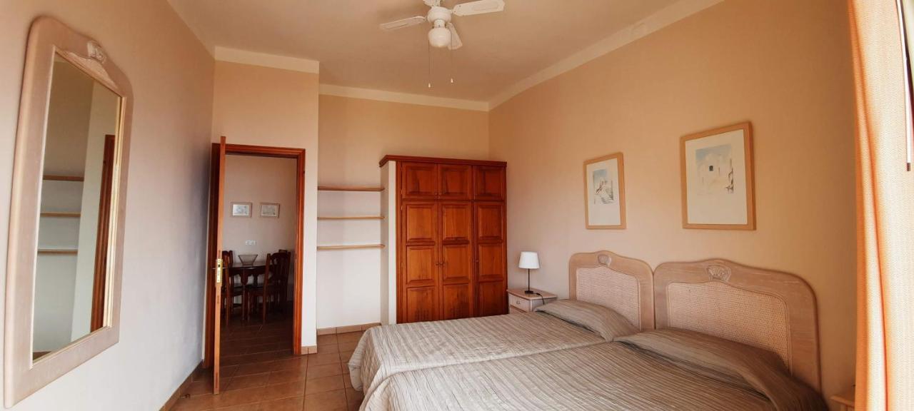 La Muralla Apartamentos Puerto De Naos Esterno foto