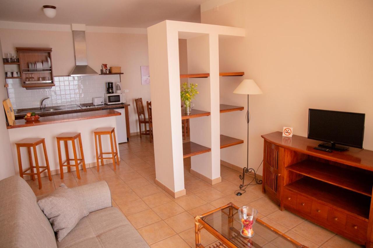La Muralla Apartamentos Puerto De Naos Esterno foto